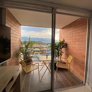 Lindo Apartamento En Medellín